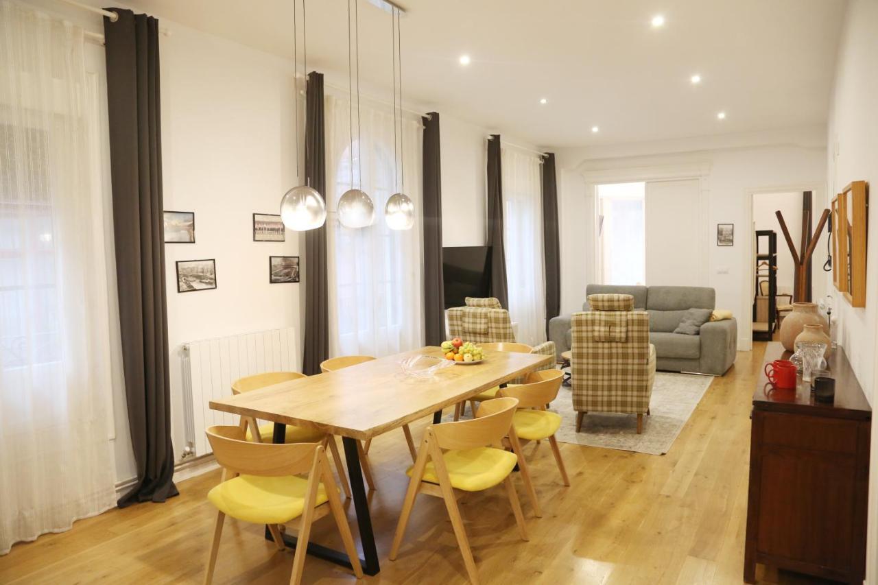 Piso Exclusivo Frente Al Casco Viejo Con Parking Gratis Apartment Bilbao Luaran gambar